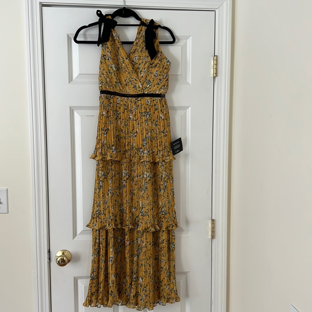 Lulus Yellow floral midi dress NWT